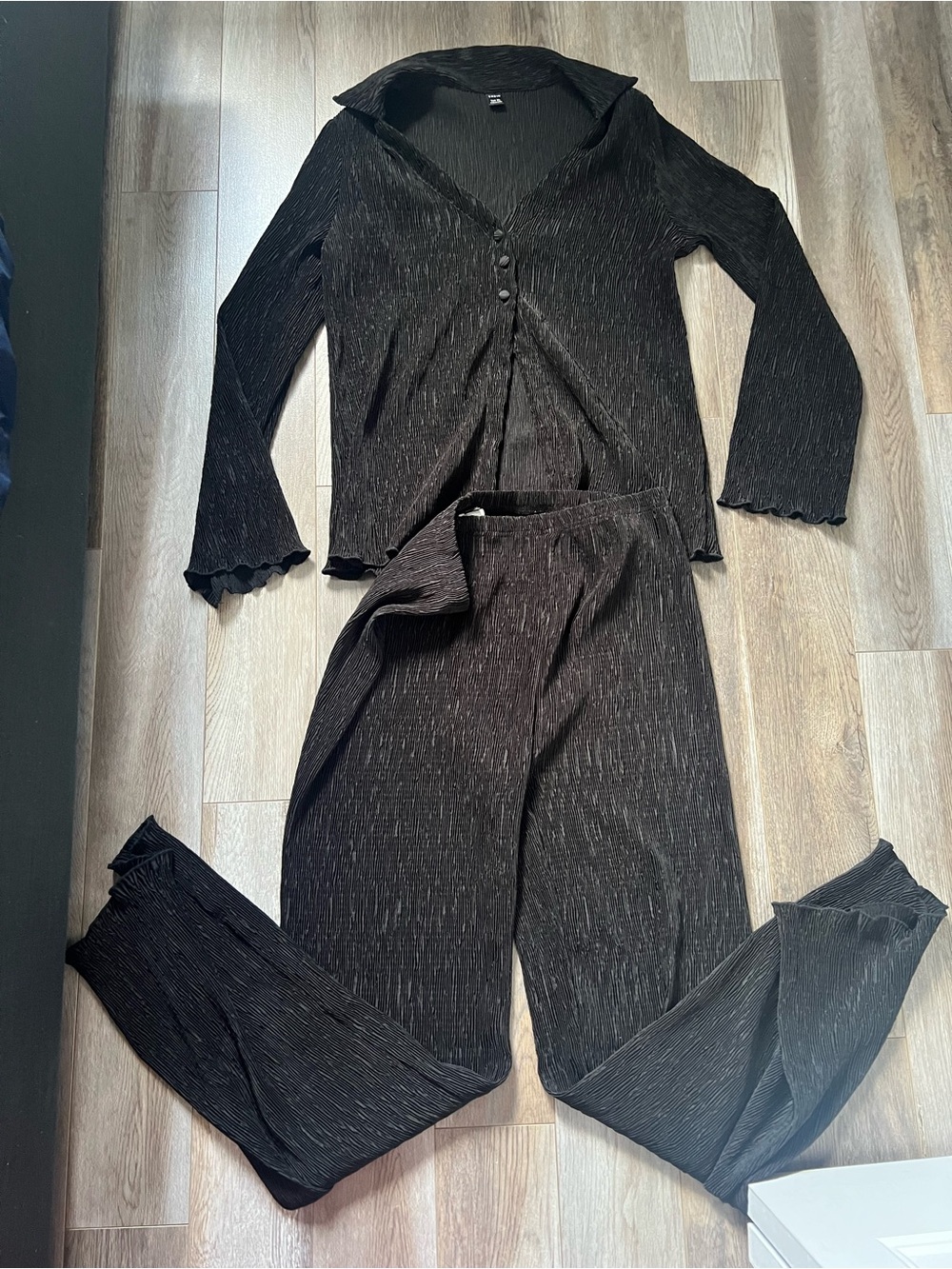 SHEIN Black Textured Wide Leg Pants & Button-Front Top Set